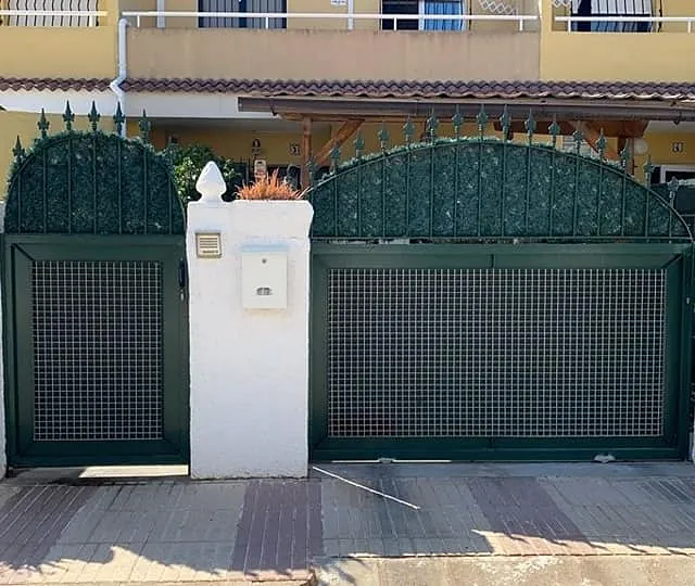 puertas abatibles